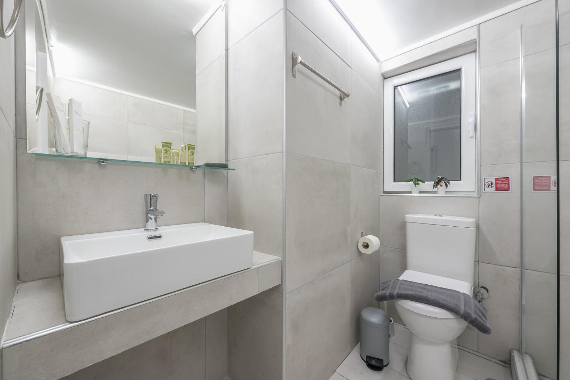 אתונה Contemporary Apartment 200M From Acropolis 100Mbps Netflix מראה חיצוני תמונה
